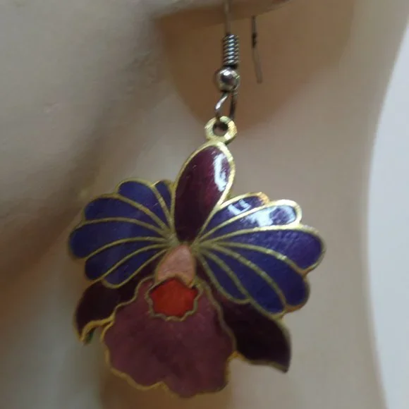 Vintage  Cloisonné Floral Pattern Ear Rings Goldtone Backs & Hook Closure - Picture 2 of 5
